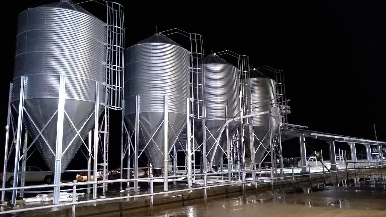large poultry feed silo used in commercial poultry farms