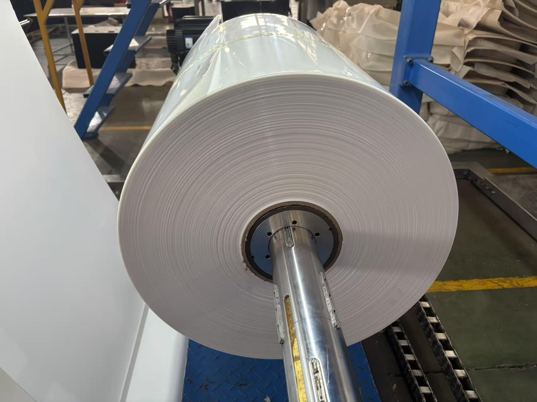 100% PP manure removal belt installed in H-type automated layer cage system